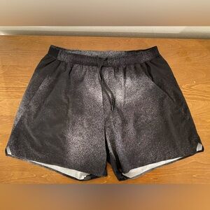 Lululemon Surge Shorts Men’s XL. 6in. Lined
